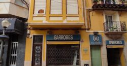 EDIFICIO EN PLENO CENTRO