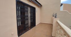 CASA PAREADA A POCOS METROS DE LA PLAYA