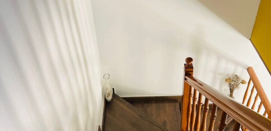 CASA ADOSADA A POCOS MINUTOS DE LA PLAYA Y CENTRO