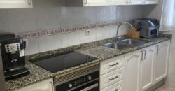 CASA ADOSADA A POCOS MINUTOS DE LA PLAYA Y CENTRO