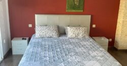 CASA ADOSADA A POCOS MINUTOS DE LA PLAYA Y CENTRO