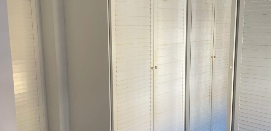 CASA ADOSADA A POCOS MINUTOS DE LA PLAYA Y CENTRO