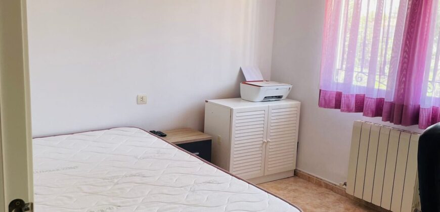 CASA ADOSADA A POCOS MINUTOS DE LA PLAYA Y CENTRO