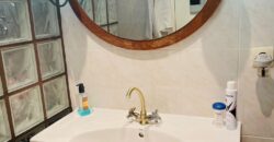 CASA ADOSADA A POCOS MINUTOS DE LA PLAYA Y CENTRO