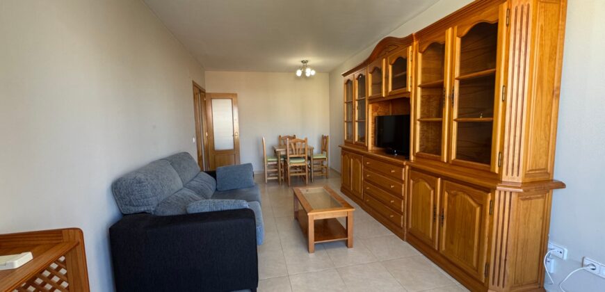 PISO A ESCASOS METROS DE LA PLAYA