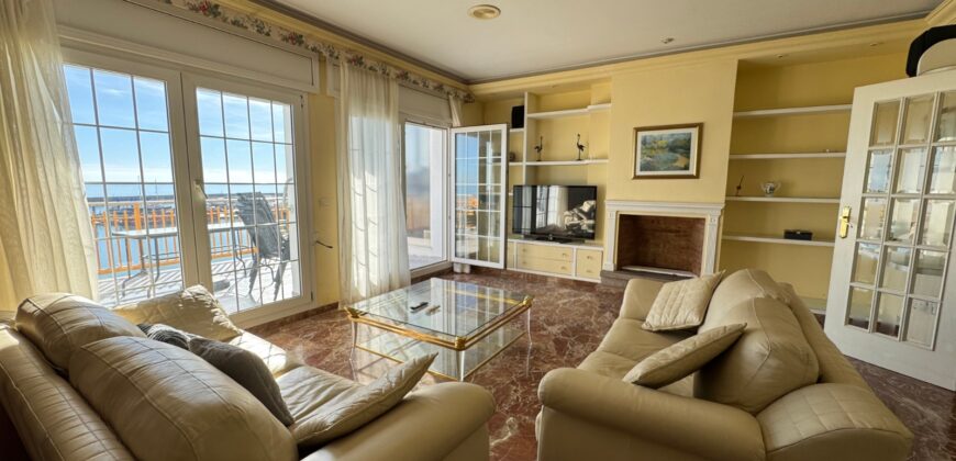 PISO PRIMERA LÍNEA DE MAR