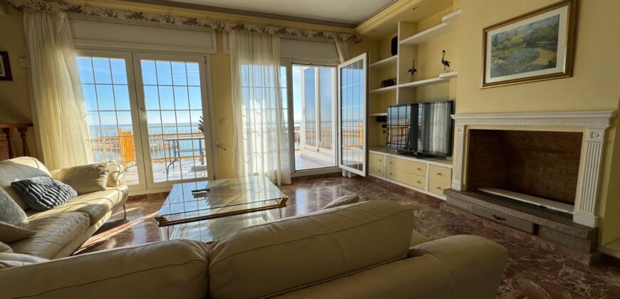 PISO PRIMERA LÍNEA DE MAR