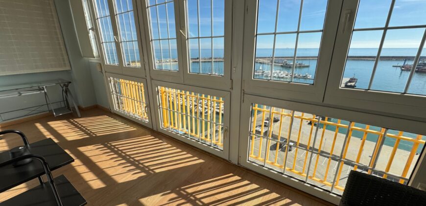 PISO PRIMERA LÍNEA DE MAR