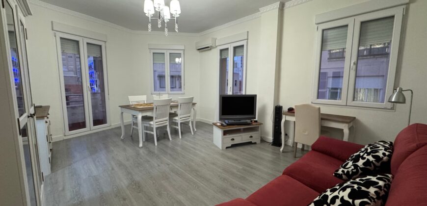 PISO EN PLENO CENTRO A POCOS METROS DE LA PLAYA