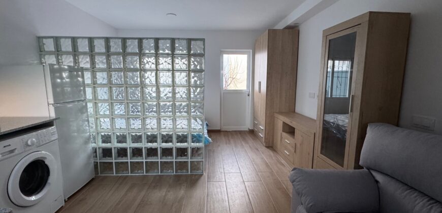 ESTUDIO A POCOS METROS DE LA PLAYA