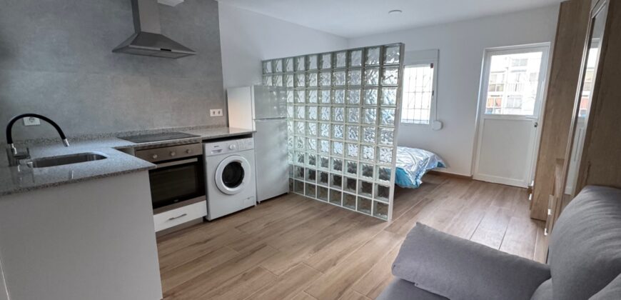 ESTUDIO A POCOS METROS DE LA PLAYA