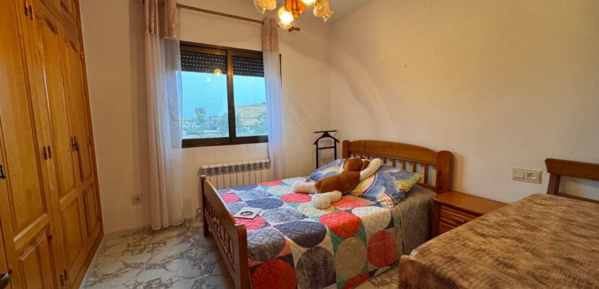 CHALET CON 7757 M² DE PARCELA