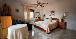 CHALET CON 7757 M² DE PARCELA