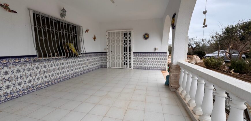 CHALET CON 7757 M² DE PARCELA