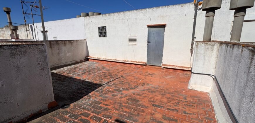 CASA ADOSADA EN VINAROS