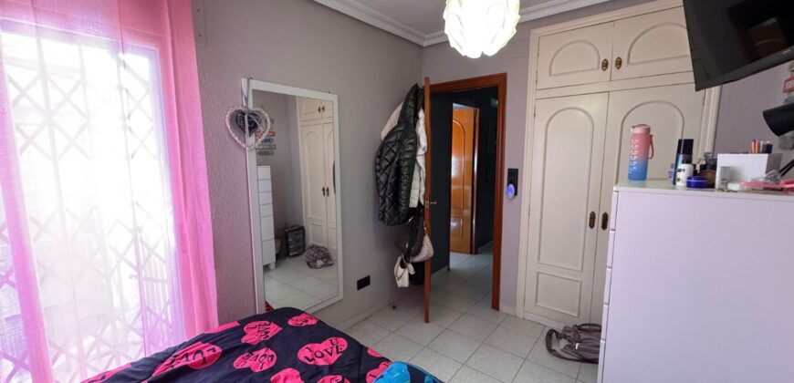 CASA ADOSADA EN VINAROS