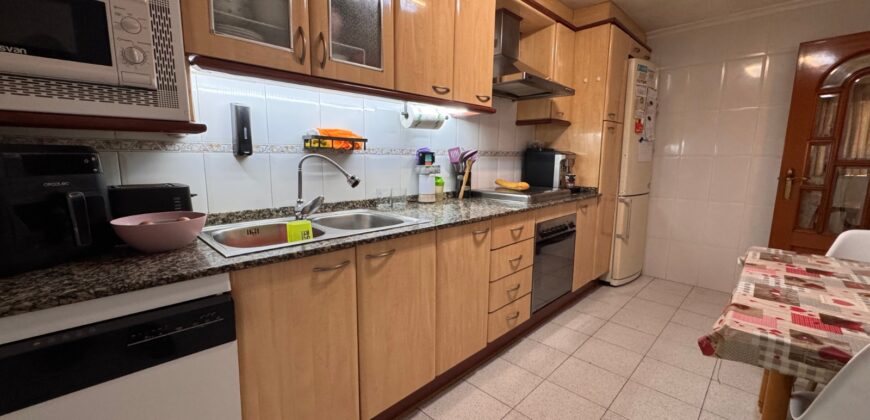 CASA ADOSADA EN VINAROS