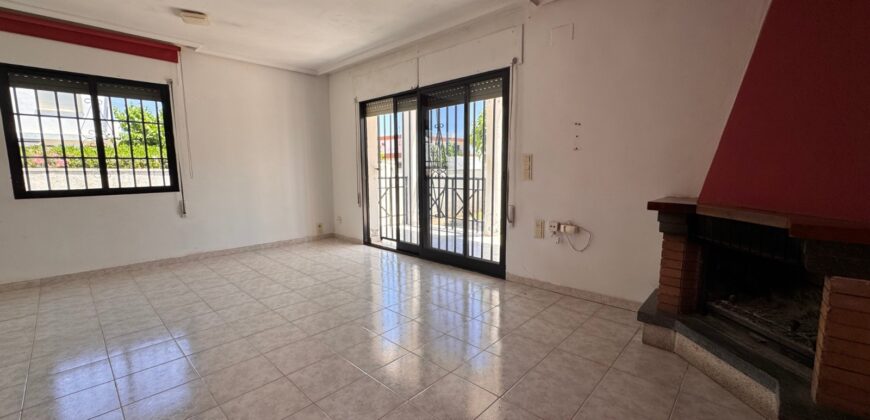 CASA PAREADA EN COSTA SUR