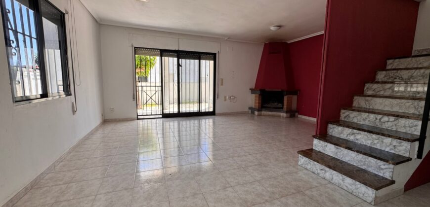 CASA PAREADA EN COSTA SUR