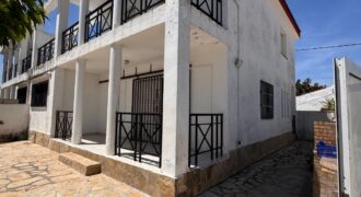CASA PAREADA EN COSTA SUR