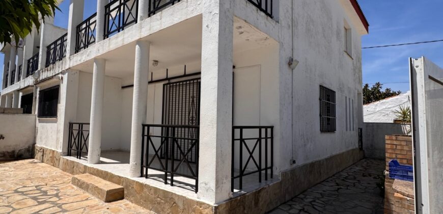 CASA PAREADA EN COSTA SUR