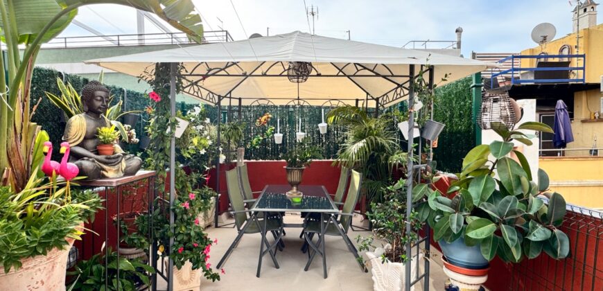 CASA EN PLENO CENTRO A 200M DE LA PLAYA