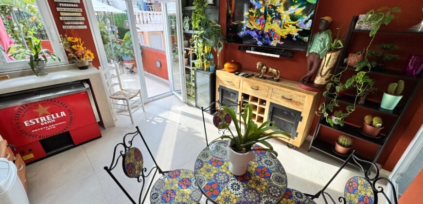 CASA EN PLENO CENTRO A 200M DE LA PLAYA