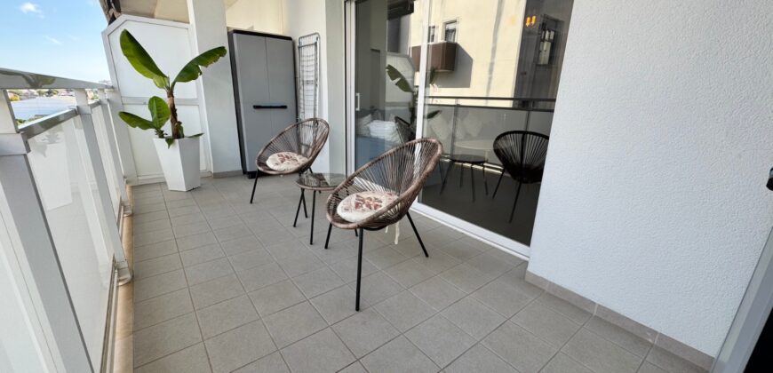 PISO CON PISCINA COMUNITARIA